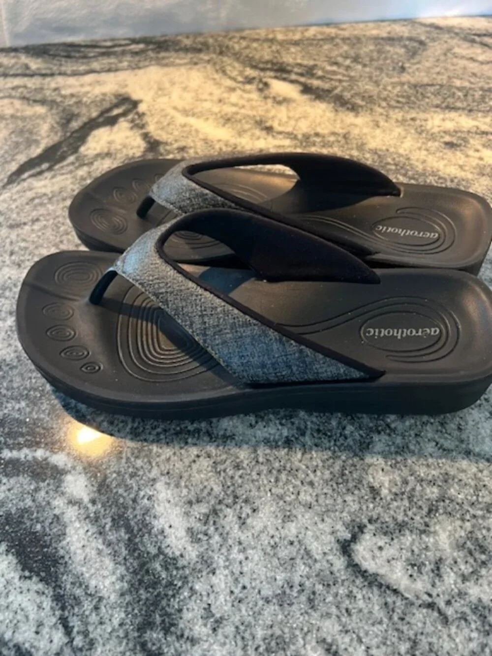 Aerothotic flip flops ergonomic footbed padded straps beachy comfort casual wear